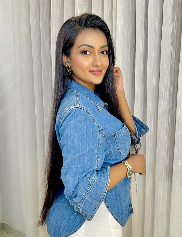 Madushany Perera Height, Age, Family, Biography